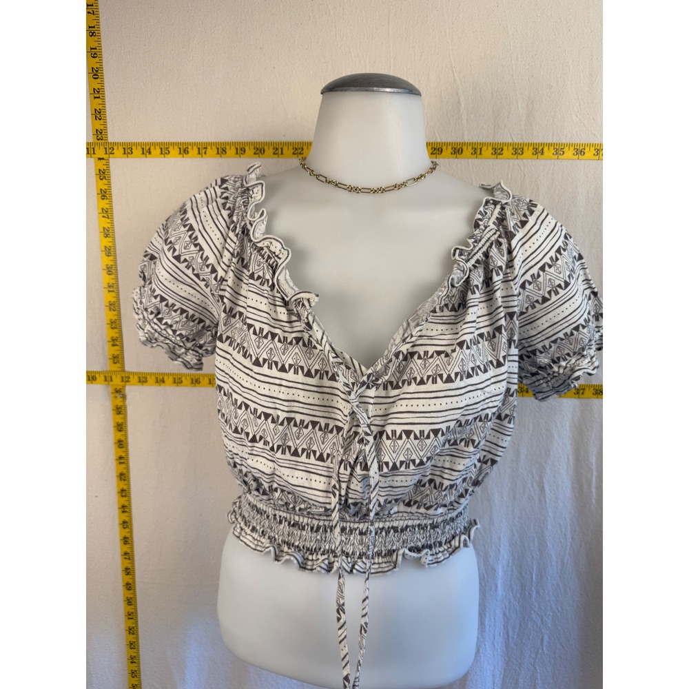 Tribal Print Womens Small Peasant Ruffle Trim Crop Top Boho Smocked Hem Milkmaid